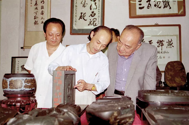 中国 文房具 石彫 楕円形 硯 乾隆二十五年 大雅楼 王時敏銘 青岛黄海学院博物馆